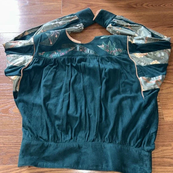 Char & Sher Collectibles Hunter Green Suede Wide Leg Crop Pant & Matching Top‎ - Picture 8 of 14